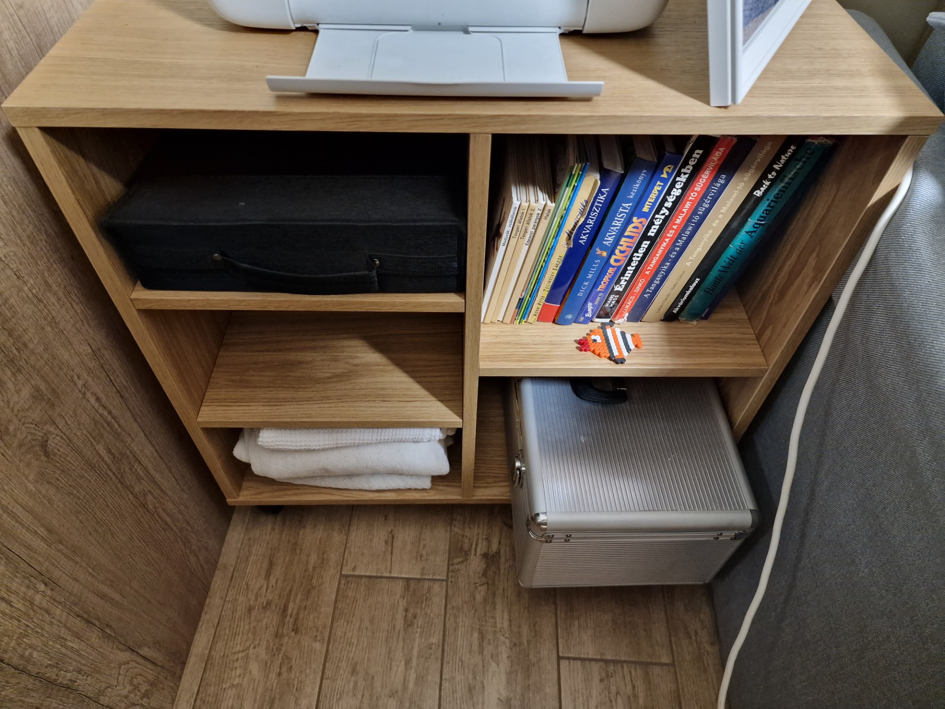 Kisebb szekrények összerakása