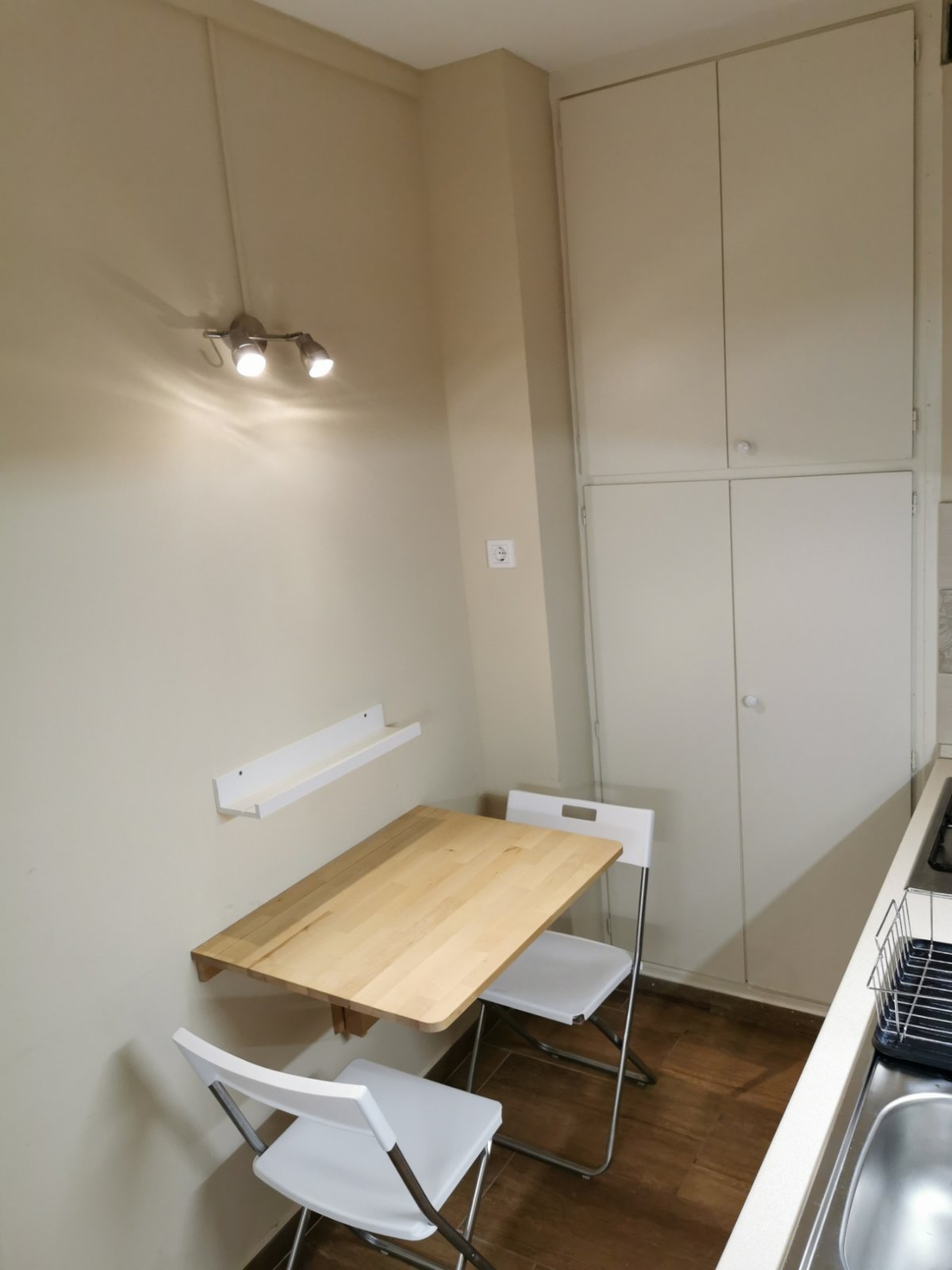 Lehajtható asztal felszerelés